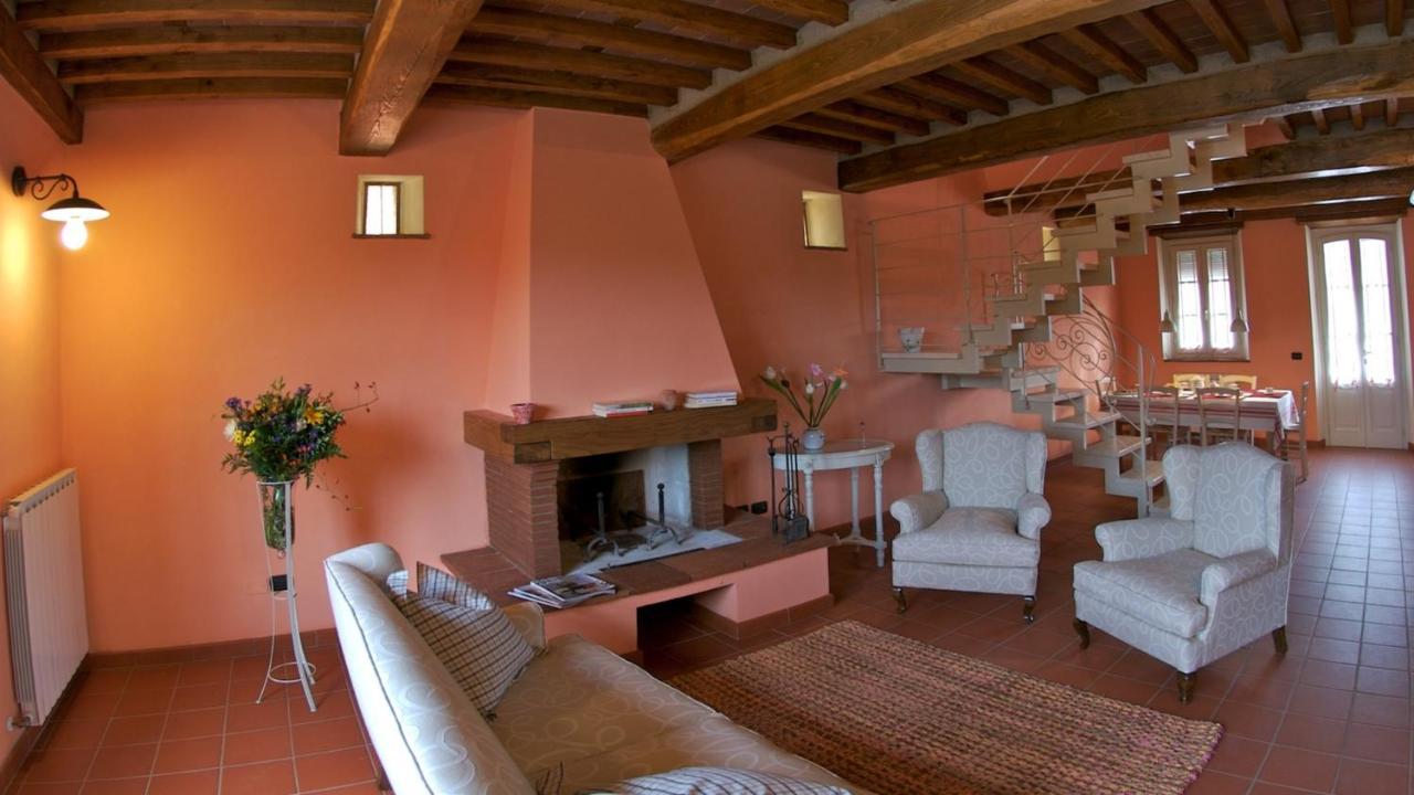 "Encantea" Lovely Country House Lucca Bagian luar foto